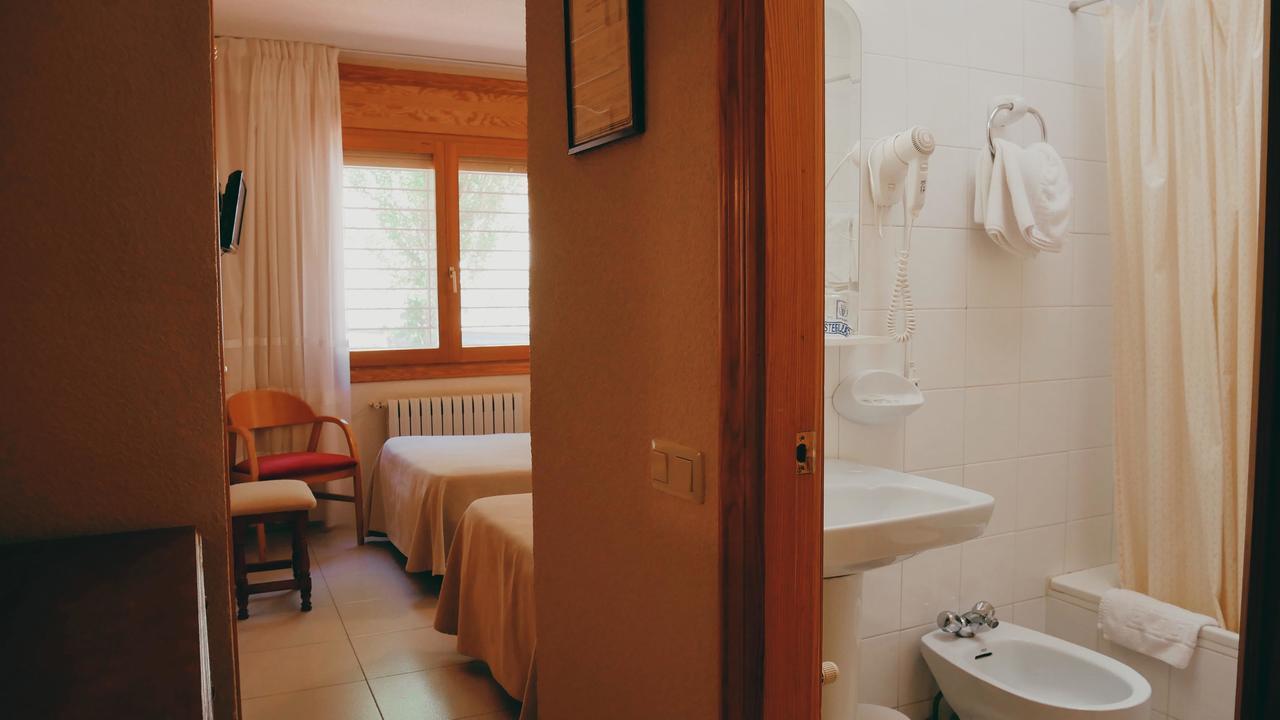 Balneario De Tus Hotel Yeste Ngoại thất bức ảnh