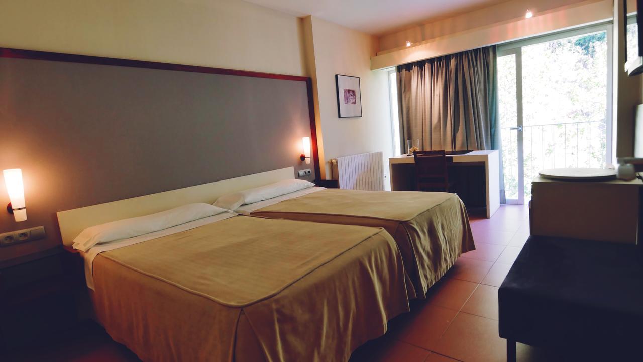 Balneario De Tus Hotel Yeste Ngoại thất bức ảnh