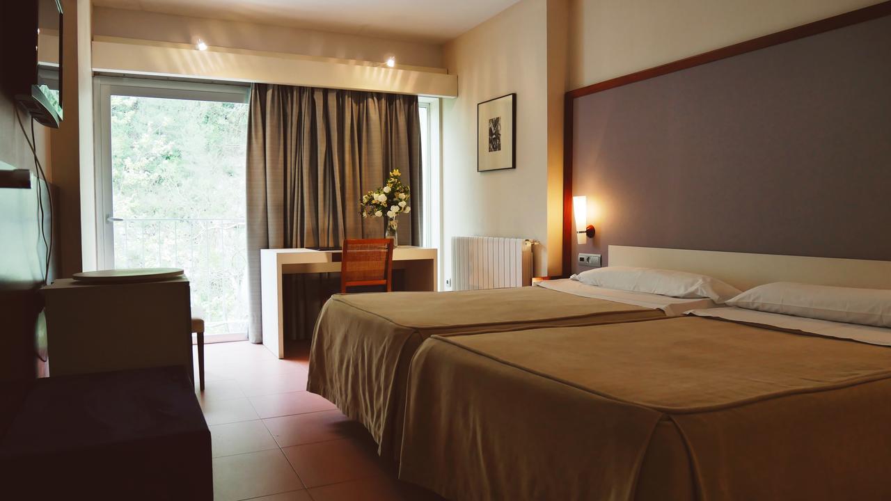 Balneario De Tus Hotel Yeste Ngoại thất bức ảnh